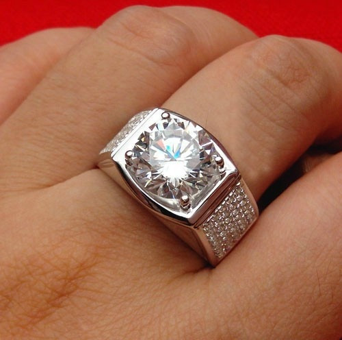 Men Diamond Rings
 750 White Gold Man Ring Moissanite Splendid Men Jewelry