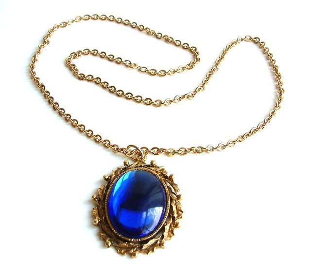Necklace With Blue Stone
 Enchanting Blue Stone Pendant Necklace GlitzUK