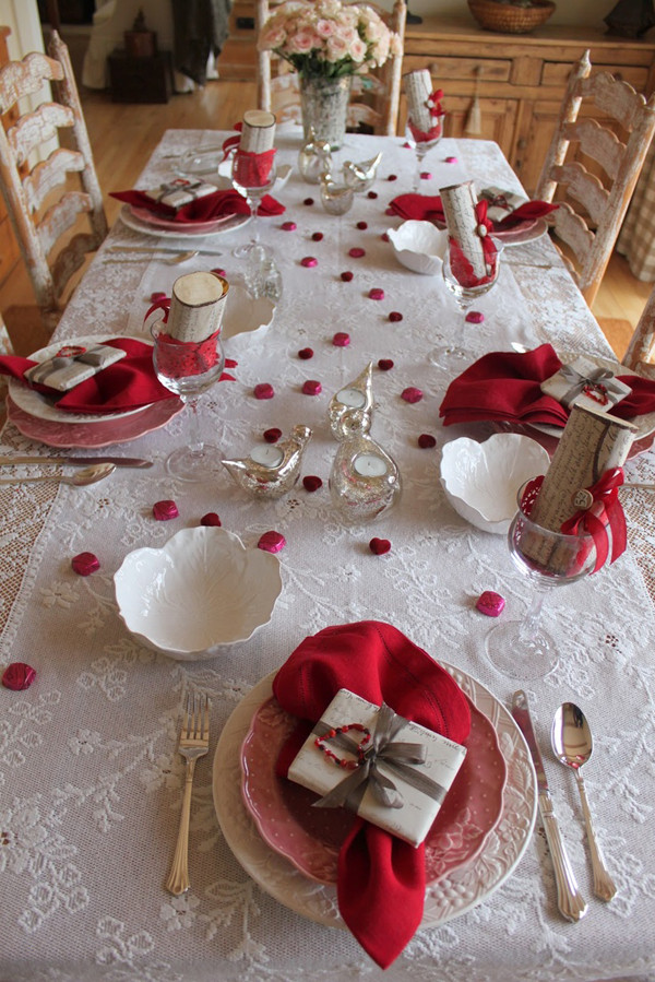 Romantic Decorating Ideas For Valentines Day
 25 Romantic Valentine s Day Table Setting Ideas