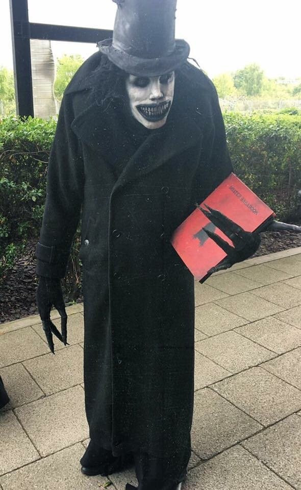 Scary Diy Halloween Costumes
 This very accurate Babadook cosplay creepy