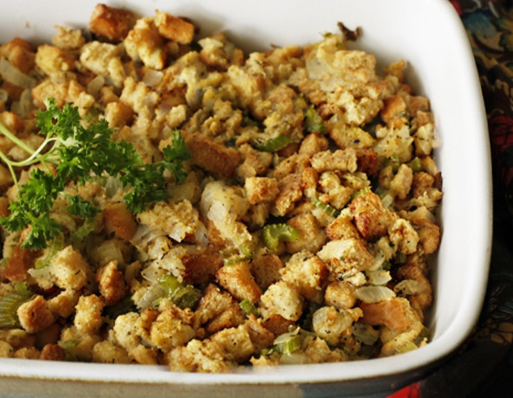 Simple Stuffing Recipe For Thanksgiving
 7 Easy Thanksgiving Stuffing Recipes That ll Spice Up Your