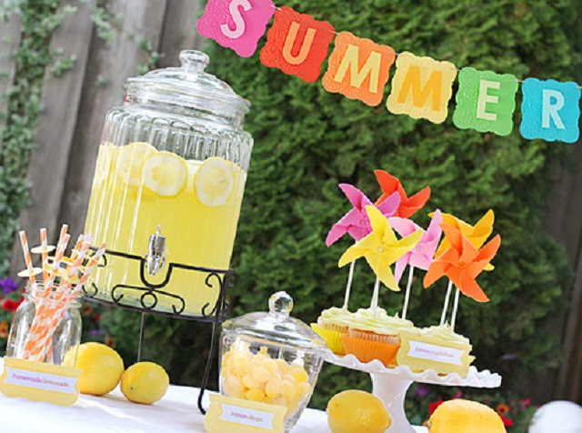 Summer Theme Party
 12 Sweet Summer Baby Shower Themes