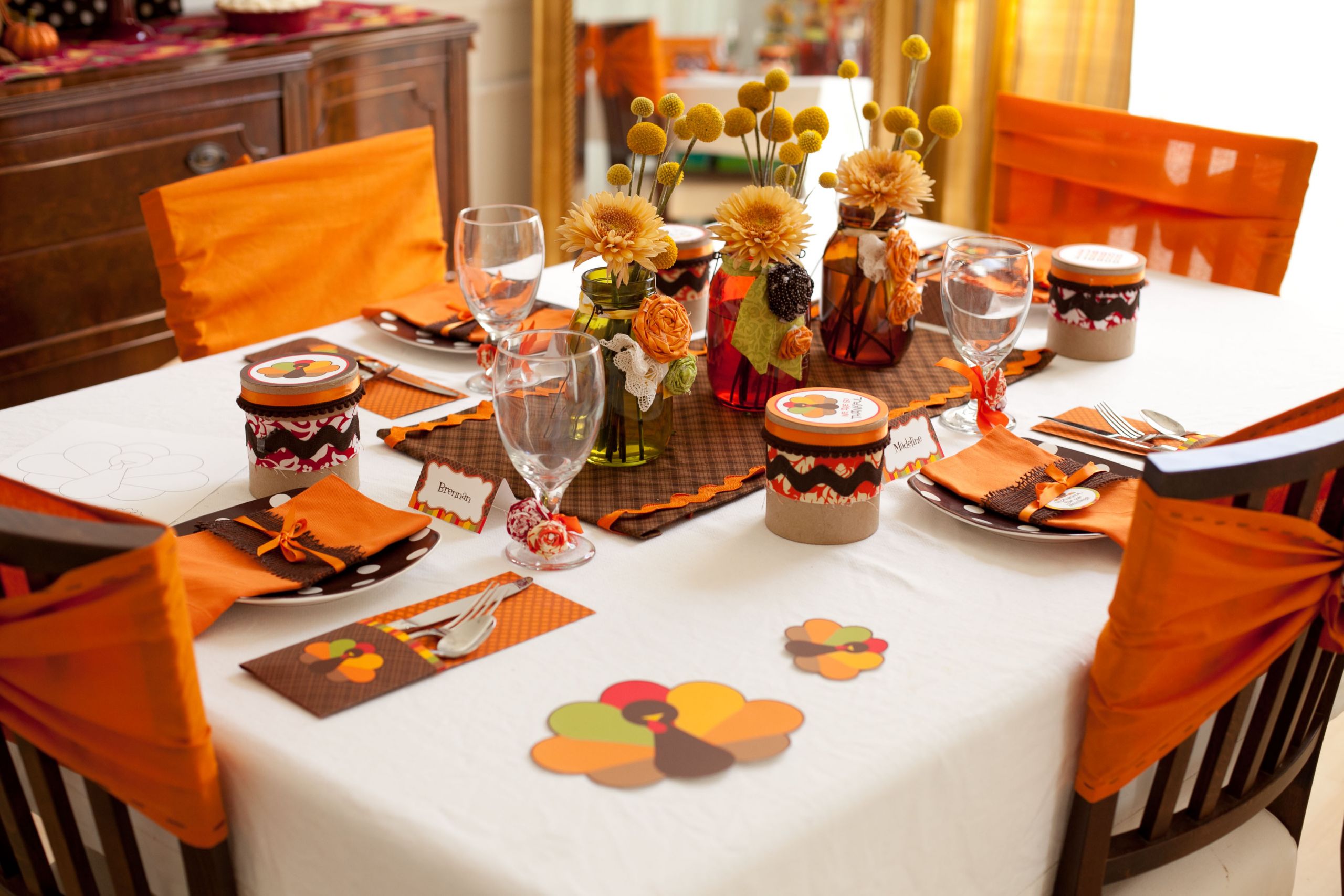 Thanksgiving Day Ideas
 Party Reveal Kid Friendly Thanksgiving Table