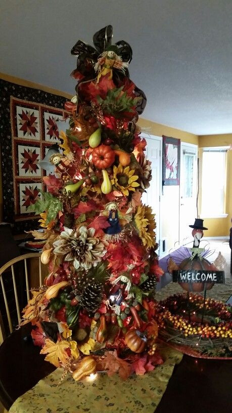 Thanksgiving Tree Ideas
 Fall Tree from a tomato cage