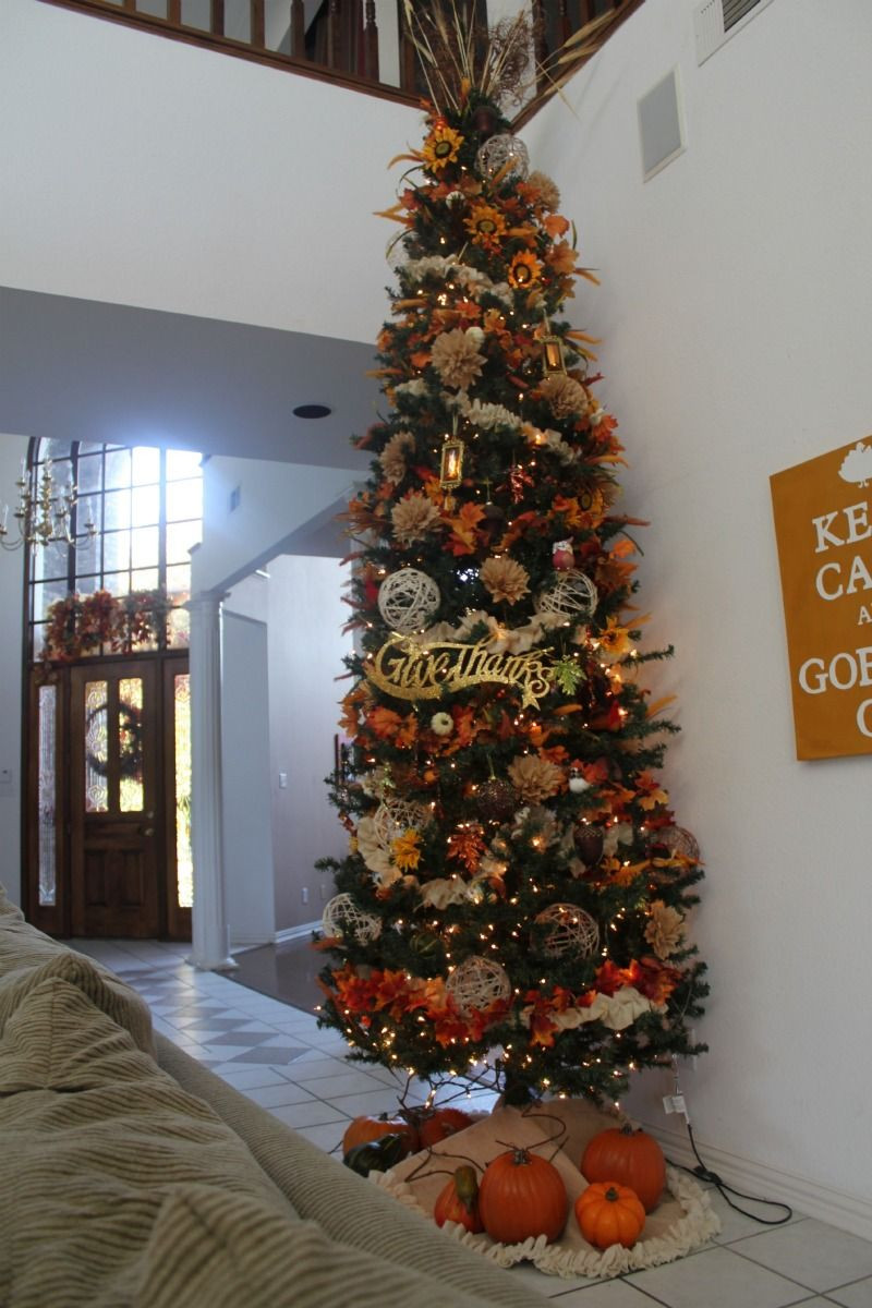 Thanksgiving Tree Ideas
 Start a tradition Get your Christmas tree out early and