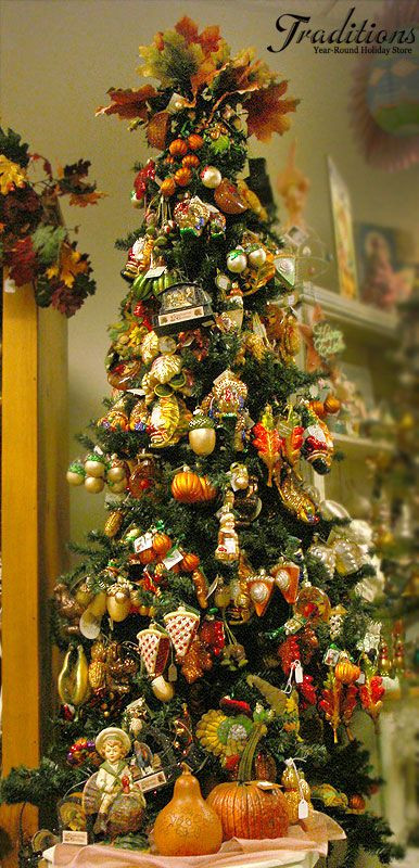 Thanksgiving Tree Ideas
 We just love decorating a fall tree with Thanksgiving