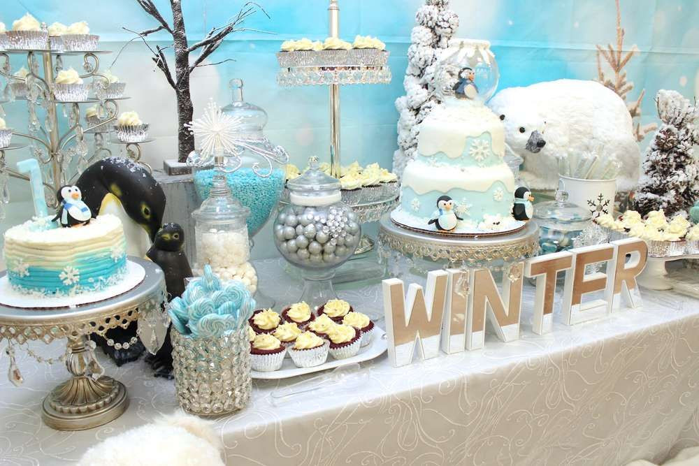 Winter Wonderland 1st Birthday Party Ideas
 Winter ederland Birthday Party Ideas