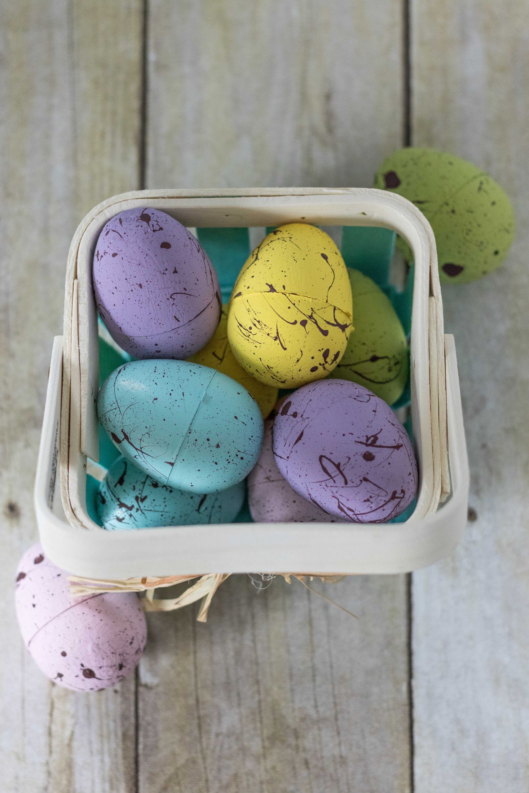 Diy Easter Eggs
 DIY Pastel Painted Speckled Plastic Easter Eggs • Rose