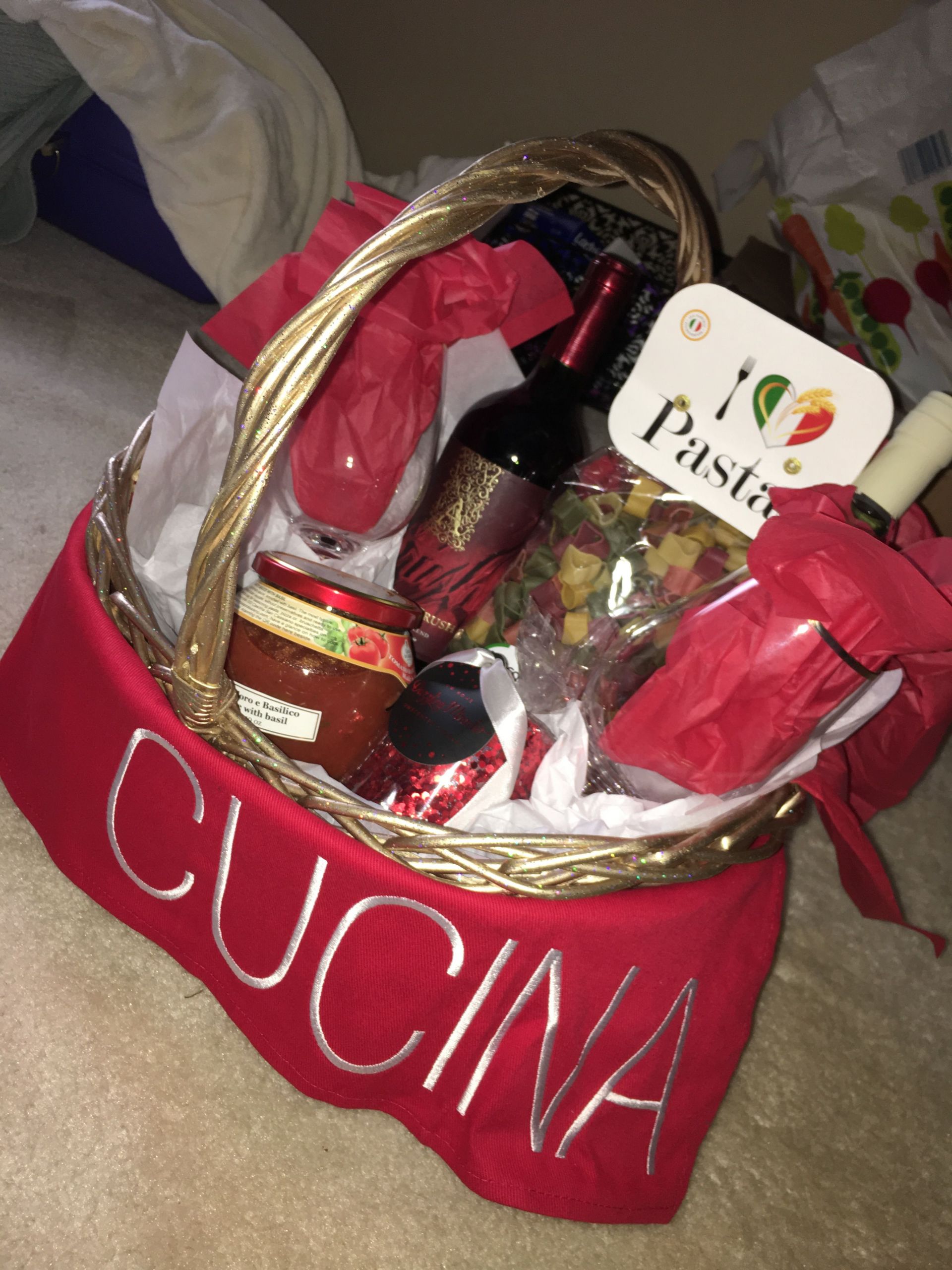 Gift Ideas For New Couples
 Couples t basket idea