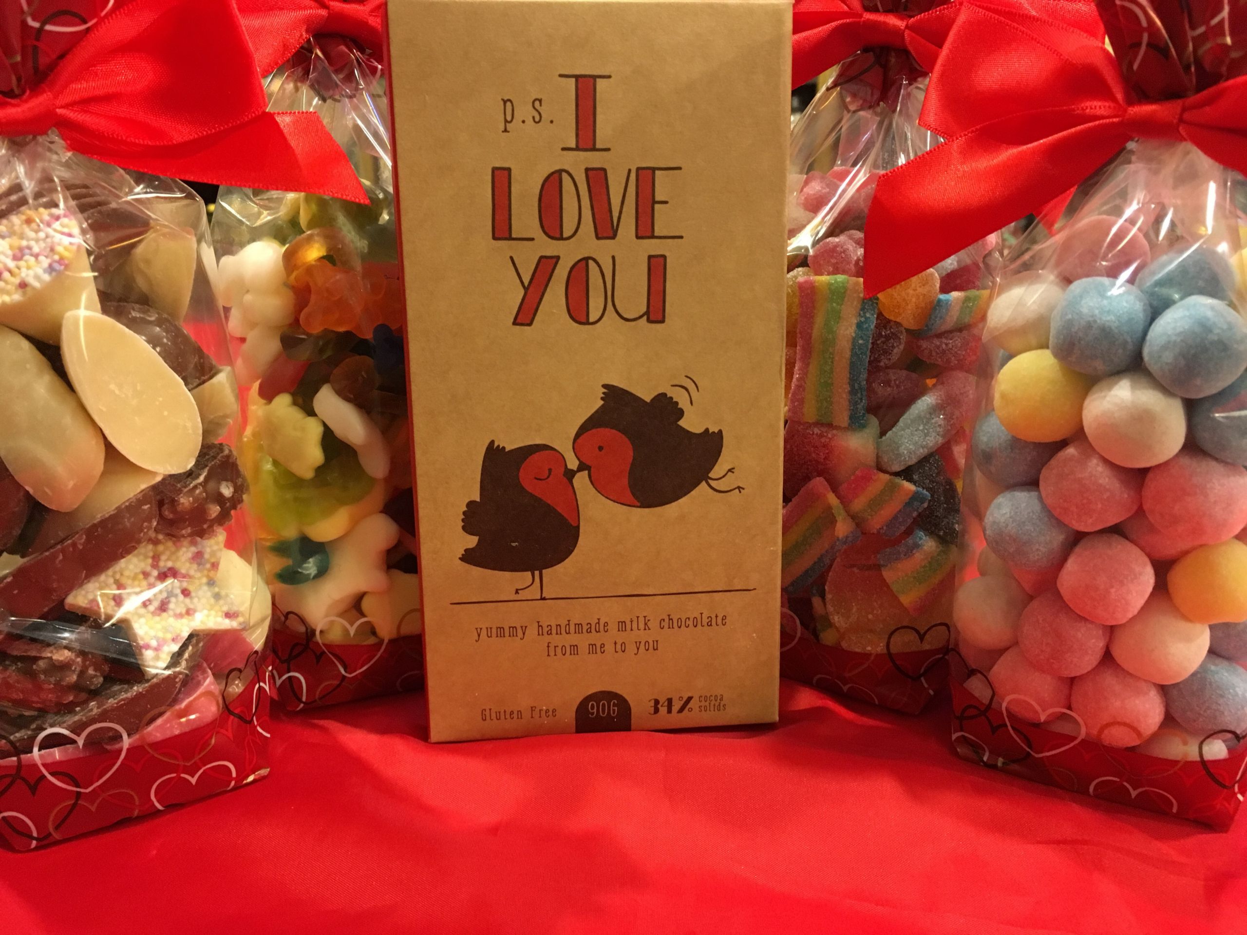 Online Valentine Gift Ideas
 Valentines Gift Box