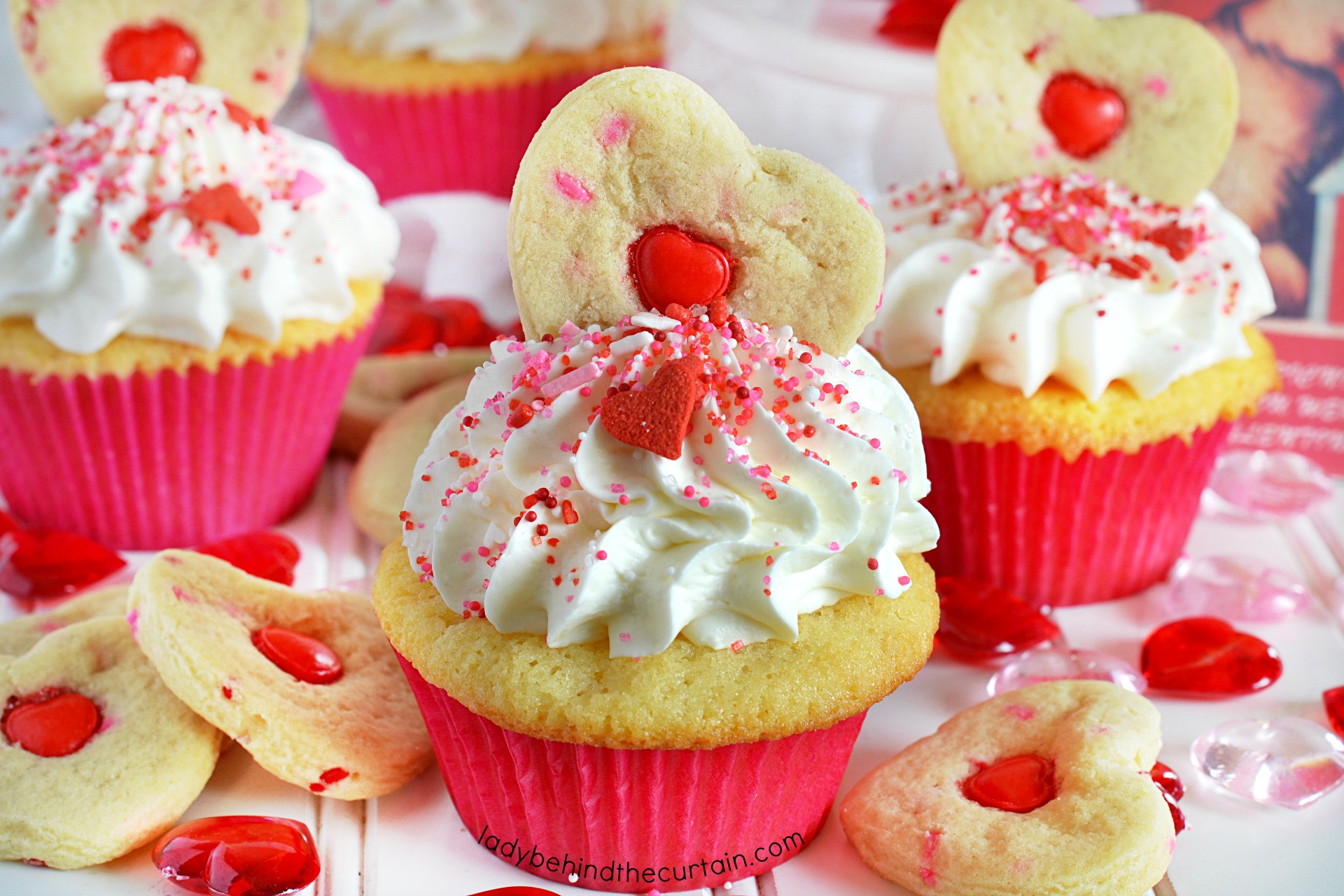 Valentines Day Cupcakes Recipes
 Strawberry Cream Filled Valentine s Day Party Cupcakes