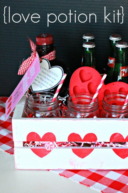 Valentines Gift Ideas For Boyfriend Yahoo
 This Valentine Try These 10 Unique DIY Gifts for Boyfriend